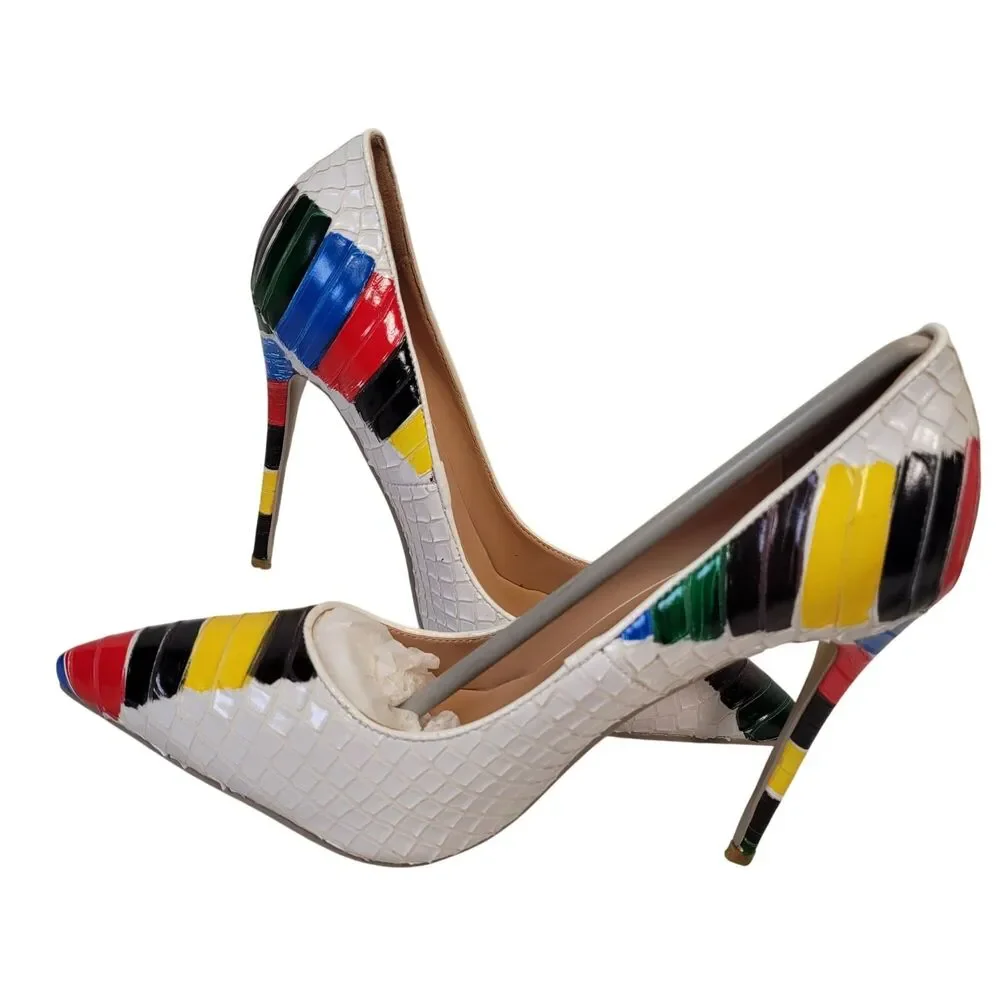 Wetkiss women pointed
